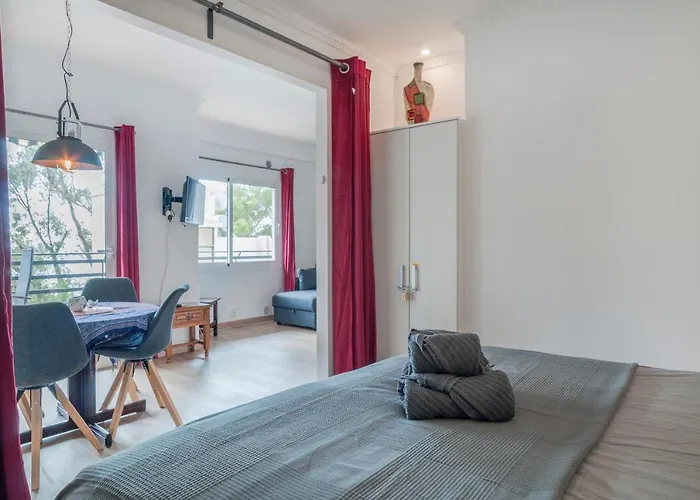 One Bedroom With Sea Views Heart *